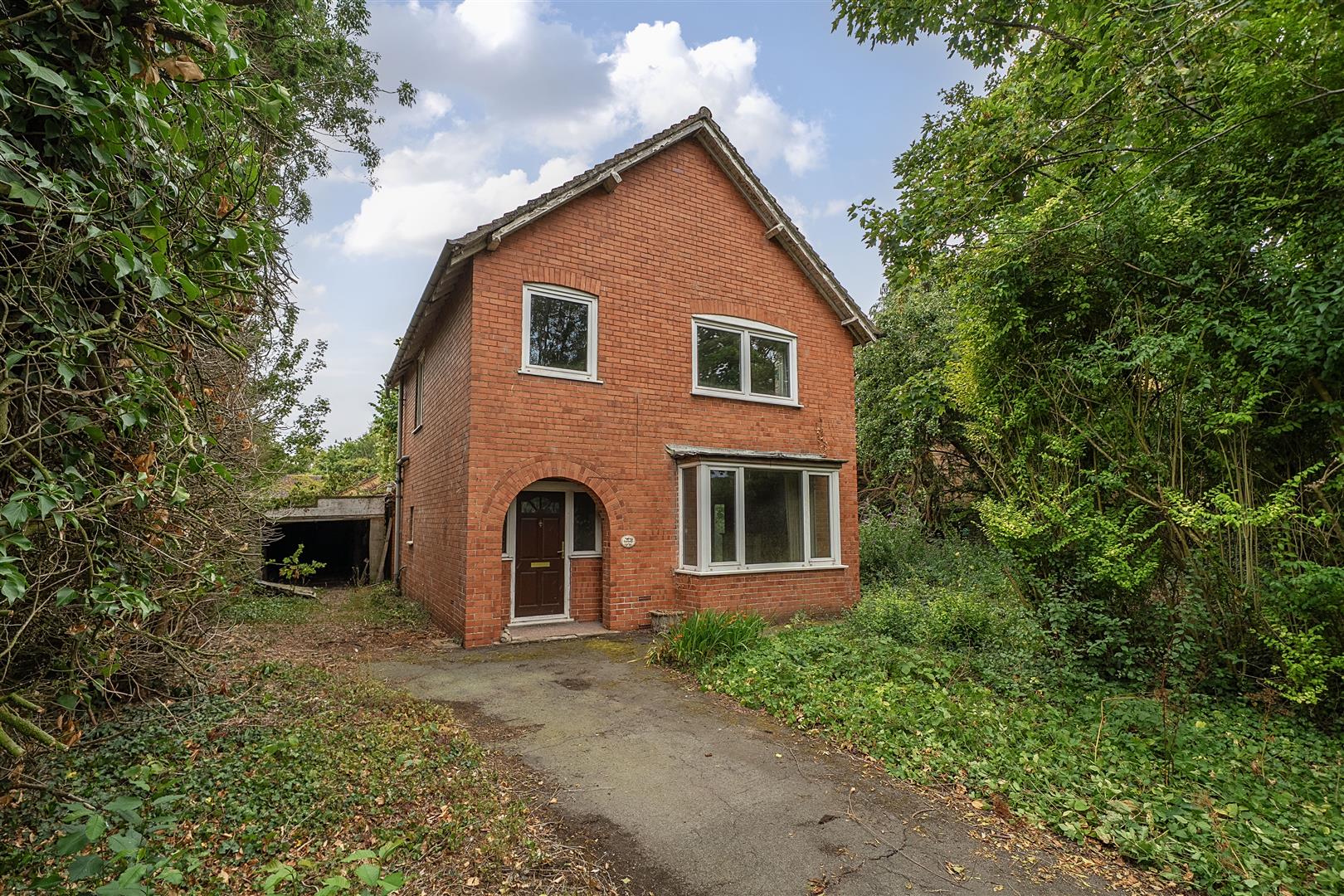 Farthings, Fox Lane, Oswestry, SY11 4FU